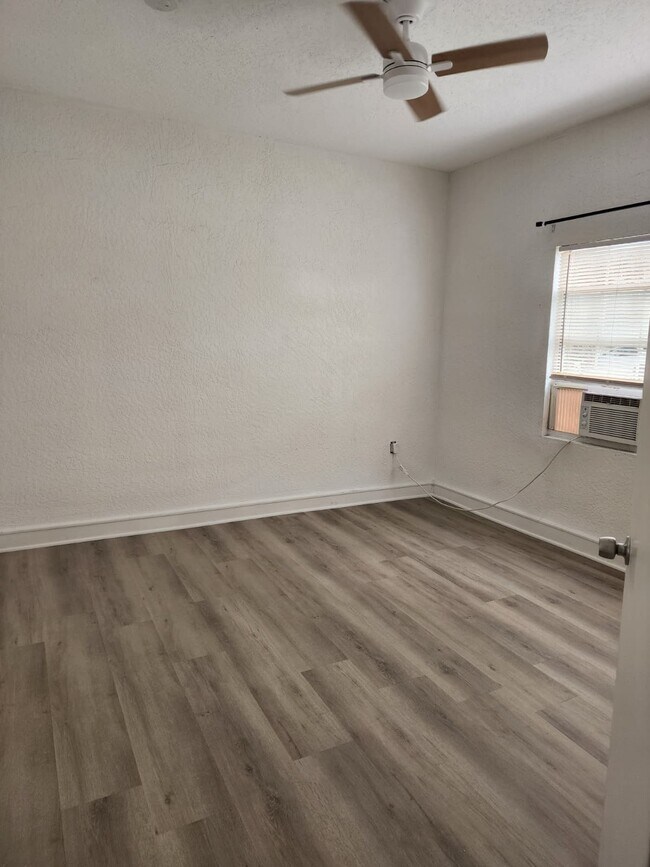 Photo - 20 E Ave B