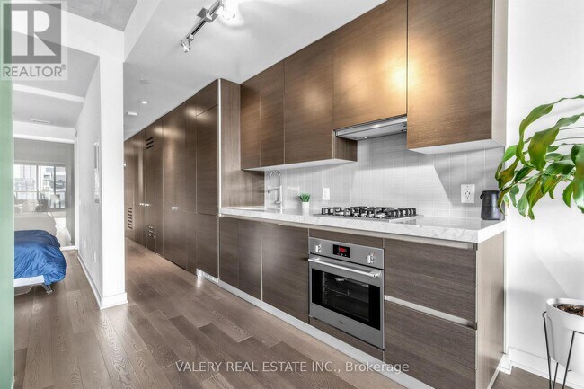 Photo - 629 King St W Unité PH06