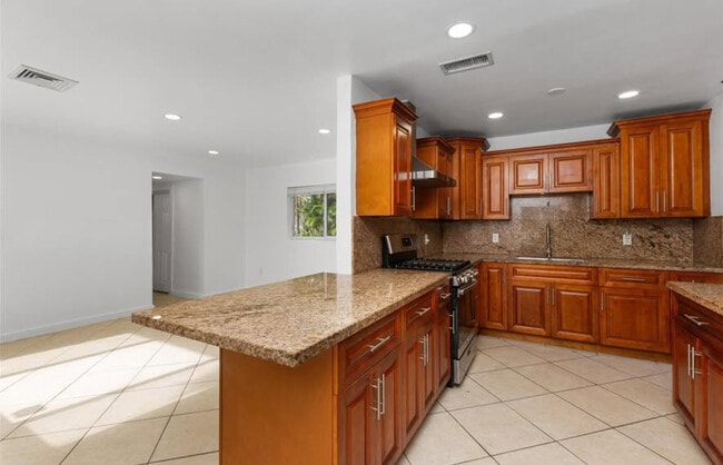 Photo - 251 NW 110th St