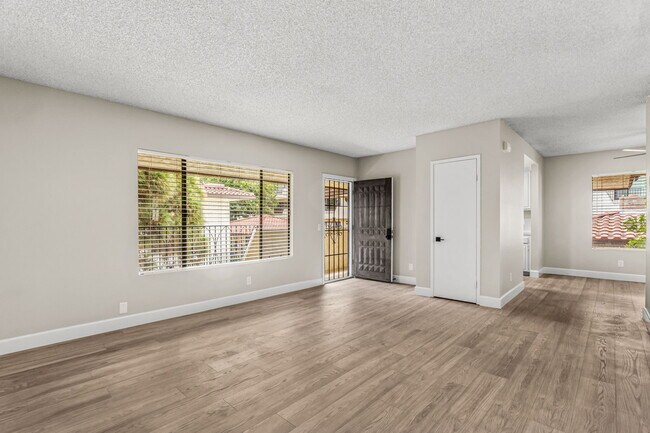 Photo - 4225 Asher St