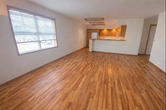 Photo - 180 NW Hwy 101 Unit 180A