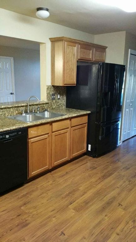 Photo - 40467 Hawthorne Dr