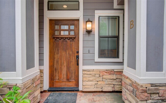 Photo - 2414 Charleston St