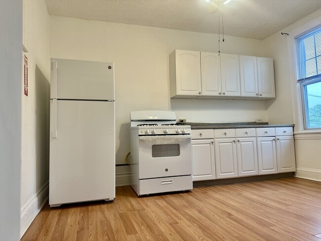 Photo - 71 W Mount Pleasant Ave Unit Apt. #1