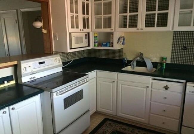 Photo - REDUCED - CLOSE TO UNR - HARDWOOD FLOORS -...