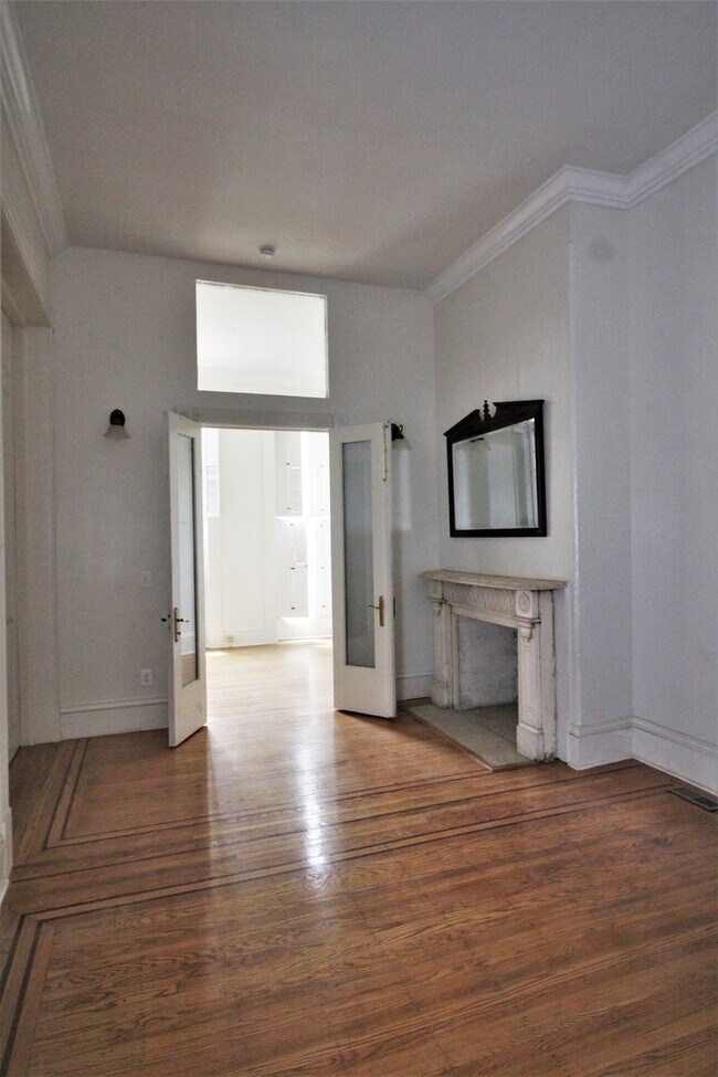 Photo - 1511 Bolton St Unidad #1