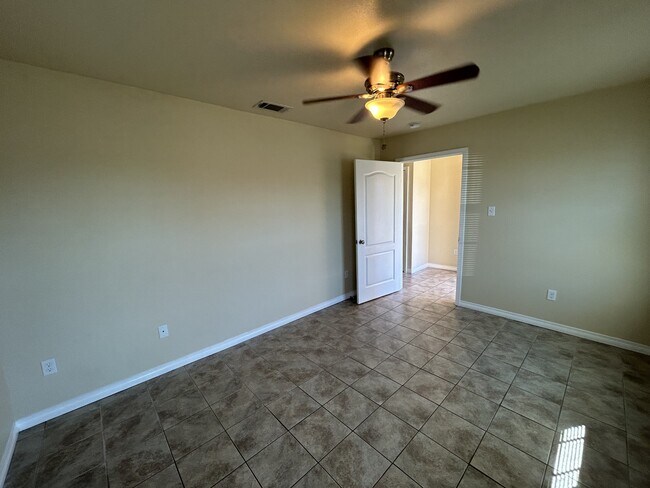 Photo - 3301 Pecan Dr