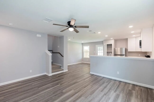 Photo - 311 Bundy St Unit 1