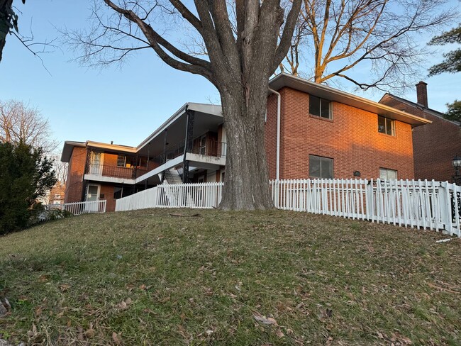 Photo - N Ellis Unit C