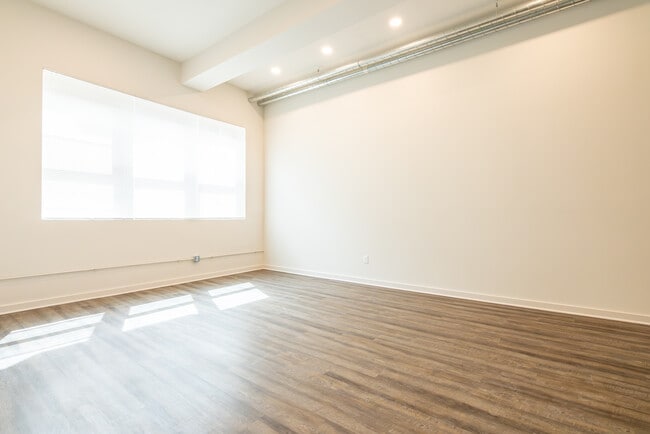2200 Auburn