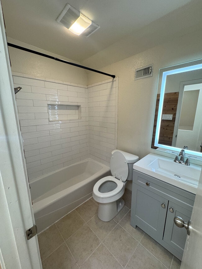 Building Photo - 4607 Avenue B