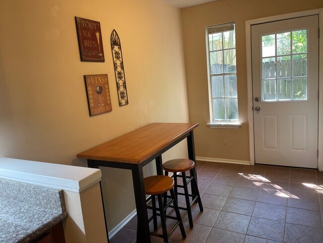 Easy access to small fenced backyard - 716 Heavens Dr Unit 15