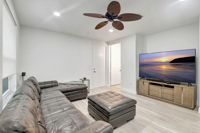 Photo - 1274 Vía Panzani