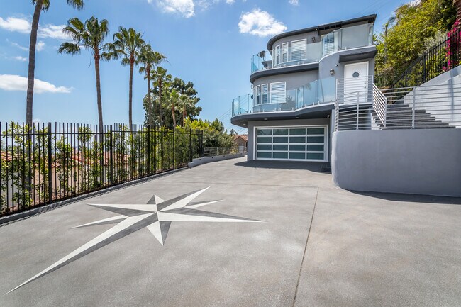 Photo - 1541 Selma Dr