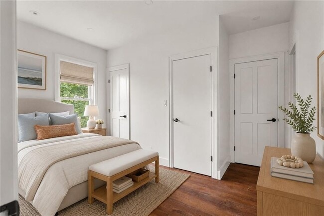 8 Cross St Unit 2