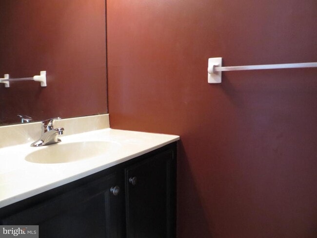 Photo - 6403 Rolling Hill Dr