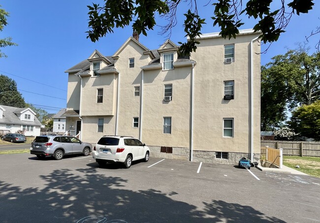 Building Photo - 79 Longfellow Ave Unit 1st flr Rental