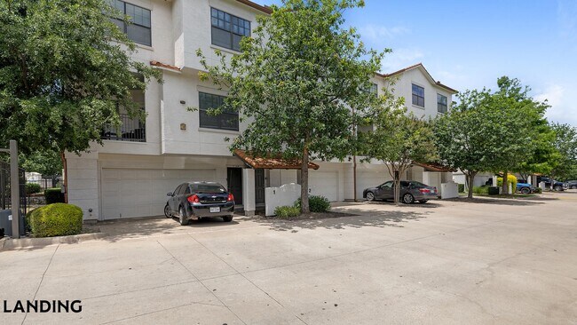 Photo - 3232 N Garland Ave Unit 13-50BW
