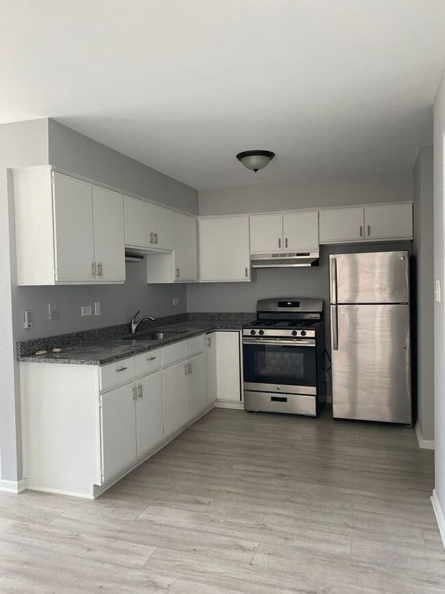 Photo - 9845 S Cicero Ave Unidad 9845-2S