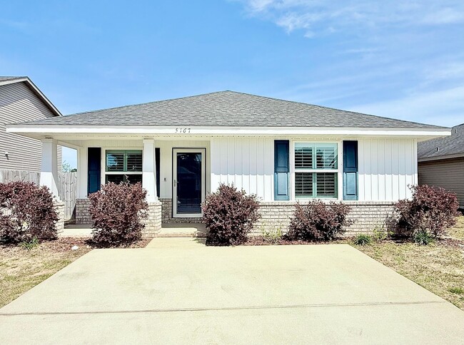 Building Photo - 3-Bedroom Home - Carmell Ridge