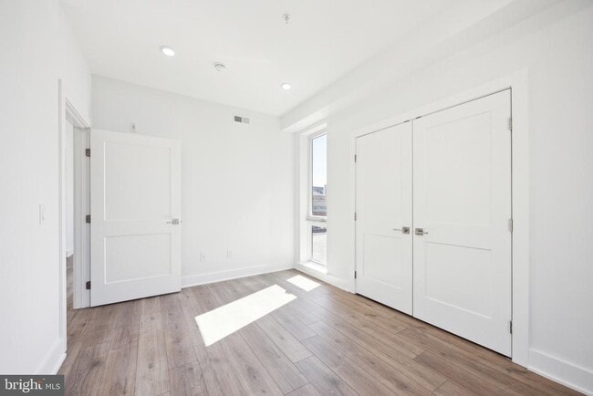 Photo - 1350 N Front St Unit 204