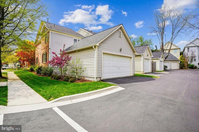 Photo - 217 Highland Ridge Ave