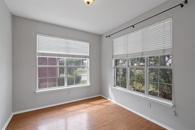 Photo - 1403 Wildvine Cove