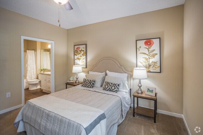 2 BR, 2 BA - 1205 SF