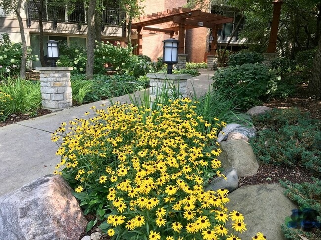 Photo - 5900 Oakwood Dr Condo Unit 2G