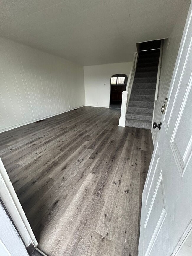 Photo - 3 Bedroom/ 1 Bathroom Home in Bethlehem!