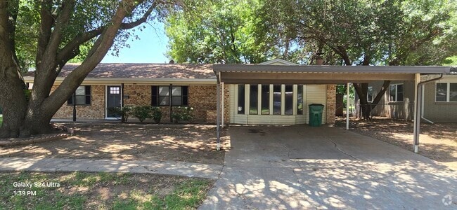 Building Photo - 806 Easy St Rental