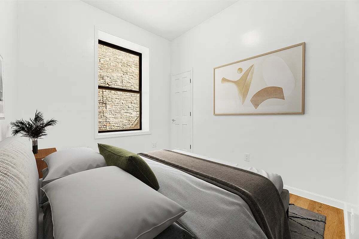 Photo - 164 Waverly Pl Unit 6C