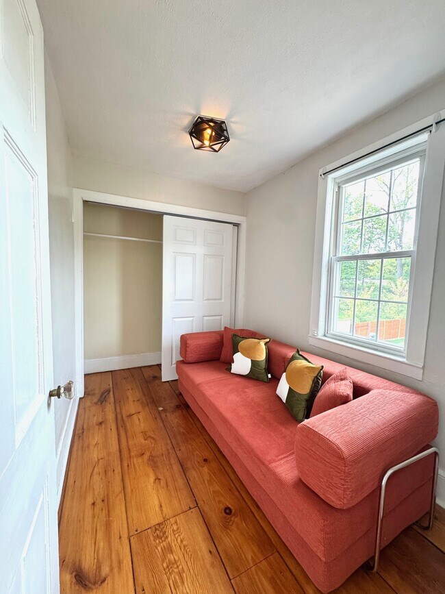 Photo - 567 Spring Mills Rd