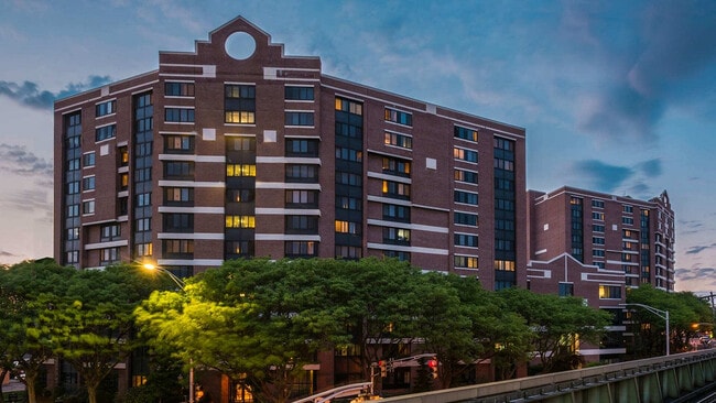 Building Photo - Arrive Malden Rental