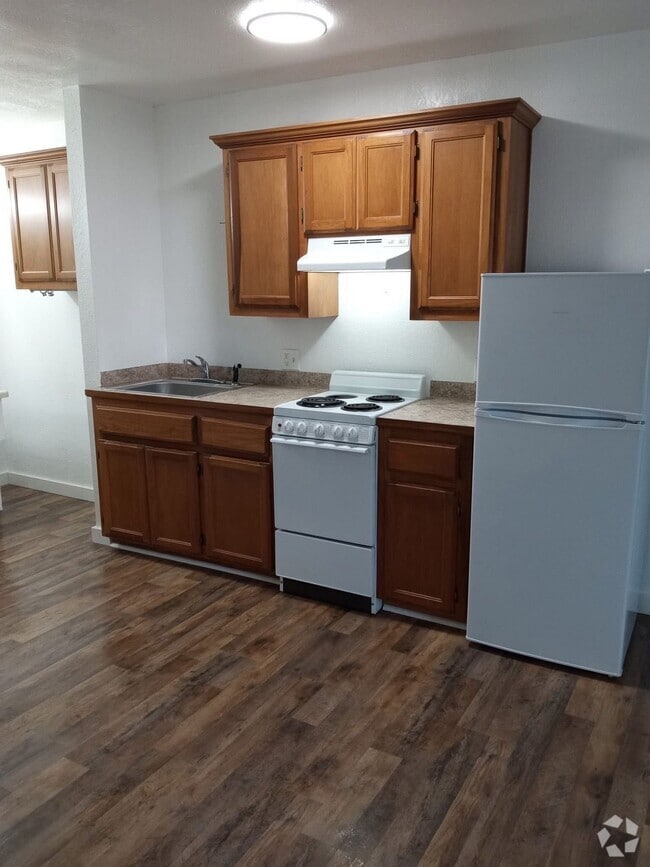 Building Photo - Executive Apartments