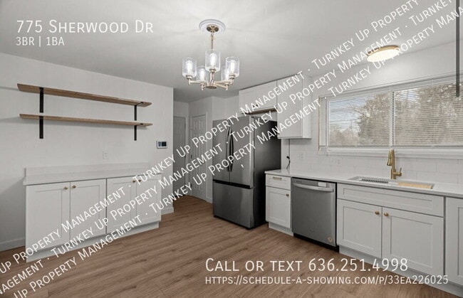 Photo - 775 Sherwood Dr