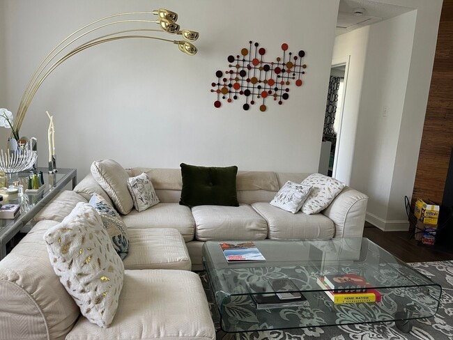 Photo - 2405 Arlington Blvd Unit 201