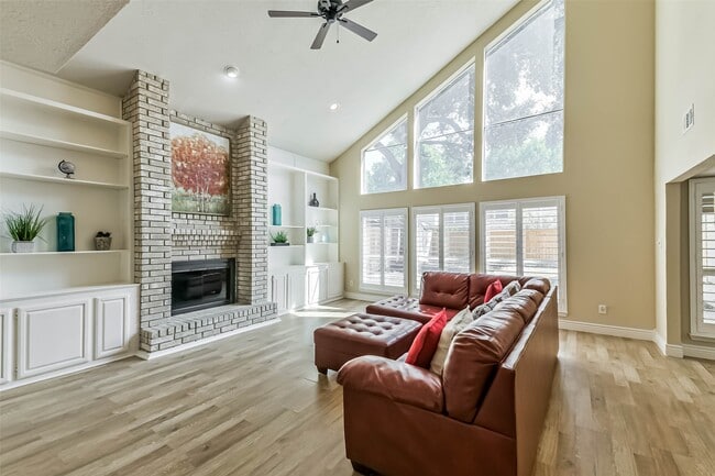 Photo - 3911 Cherry Forest Dr