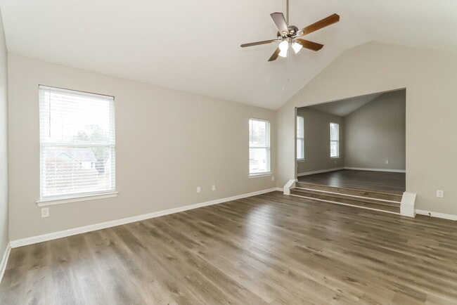 Photo - 265 Redding Ridge