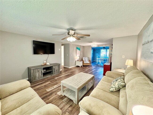 Photo - 1354 Linstock Dr