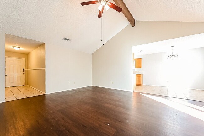 Photo - 6217 Cool Springs Dr