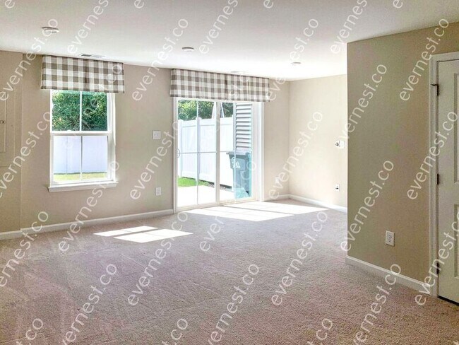 Photo - 3934 Grove Point Dr