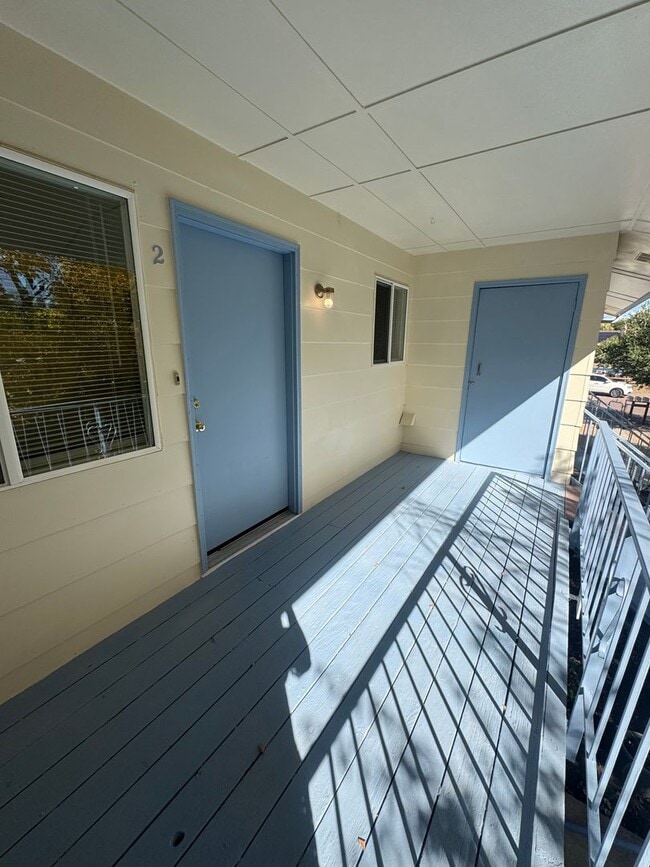 Photo - 427 N Walnut St Unit #2