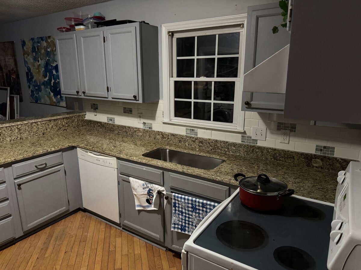 Photo - 111 Maple St