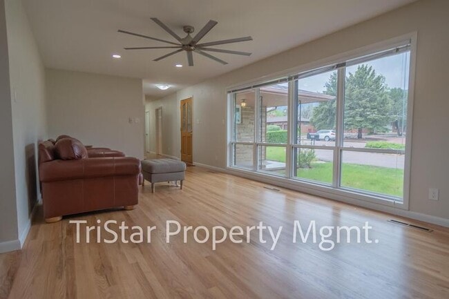 Photo - 207 Westcott Ave
