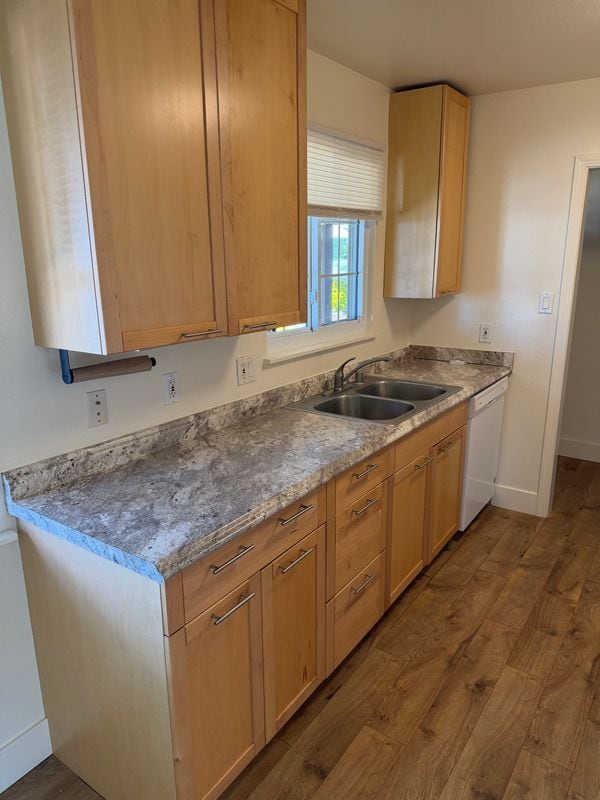 Photo - 6552 Miles Ln