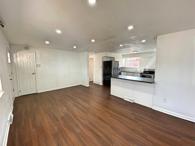 Photo - 2829 W Park Pl
