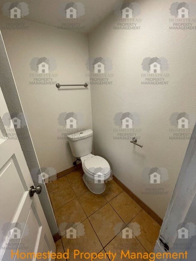 Photo - 451 Unit 195 - 3