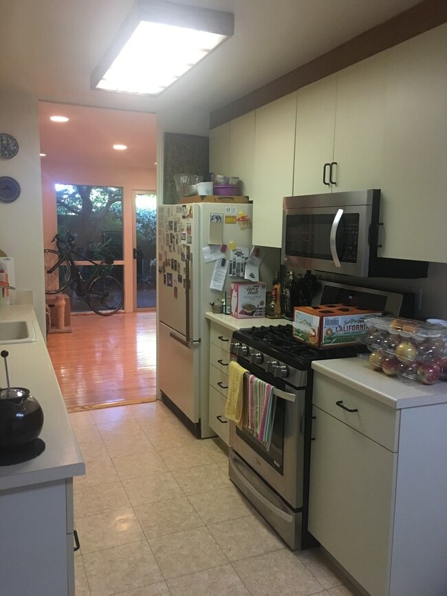 Photo - 3br/1.5ba Meadows of Terra Linda Townhouse...