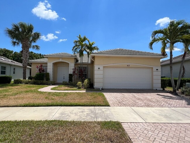Building Photo - 3 BEDROOM, 2 BATH HOME IN THE GATED COMMUN...